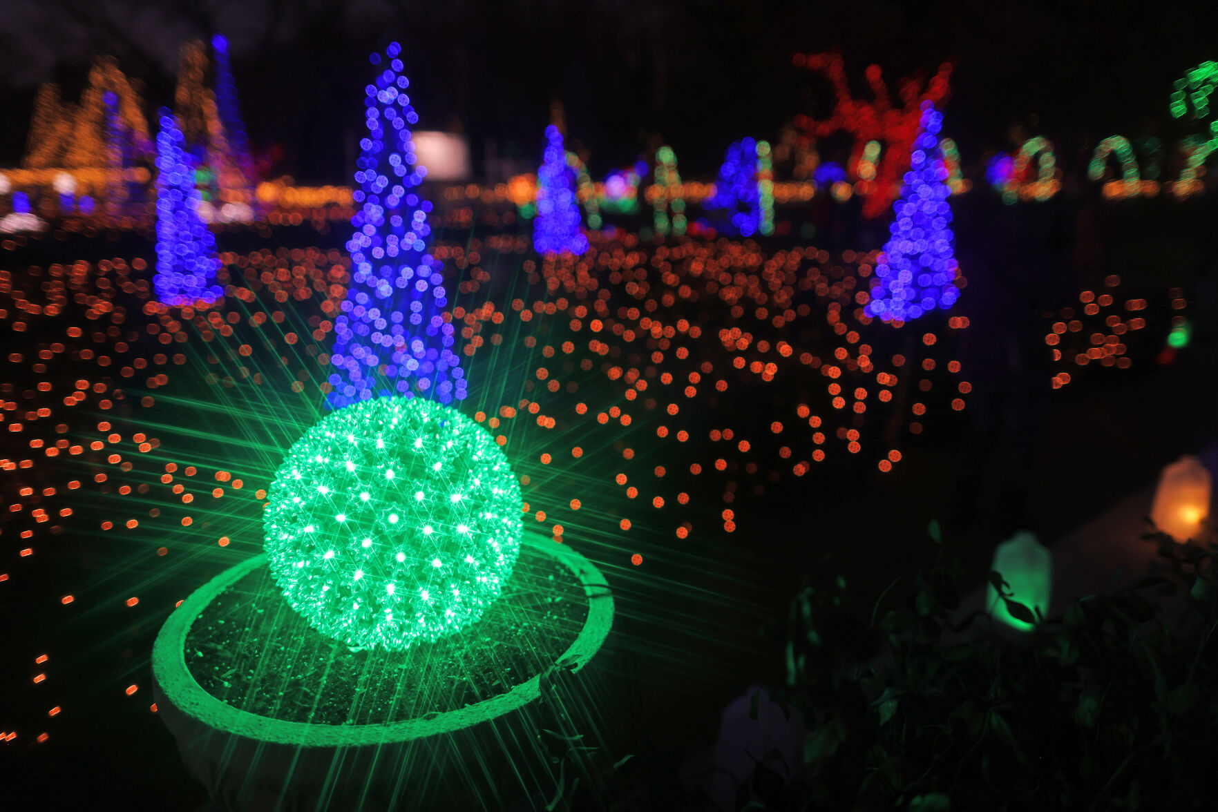 SOWI_231124_JVG_LIGHTS03.JPG